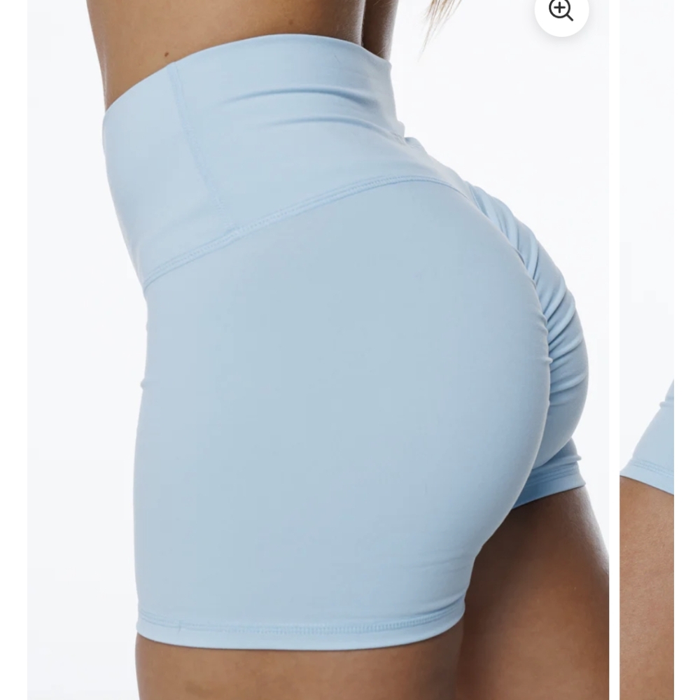 Echt Scrunch Shorts